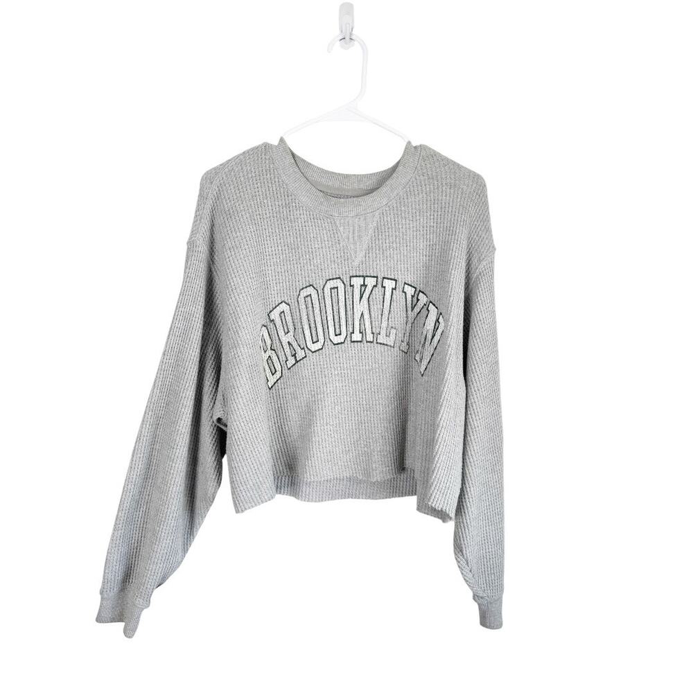 Aerie Waffle Knit Oversized Brooklyn Spellout Long Sleeve Crop Top Heather Gray